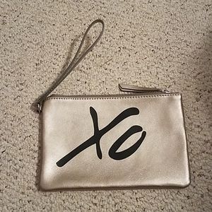 Banana Republic champagne leather wristlet